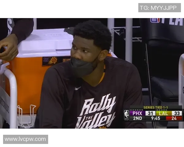 太阳赛场突发小插曲 裁判果断处理保证比赛公平进行 太阳赛场突发小插曲 裁判果断处理保证比赛公平进行